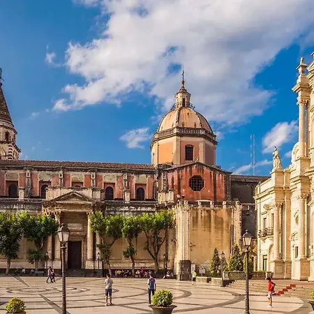 Aci Bed & Breakfast 3*