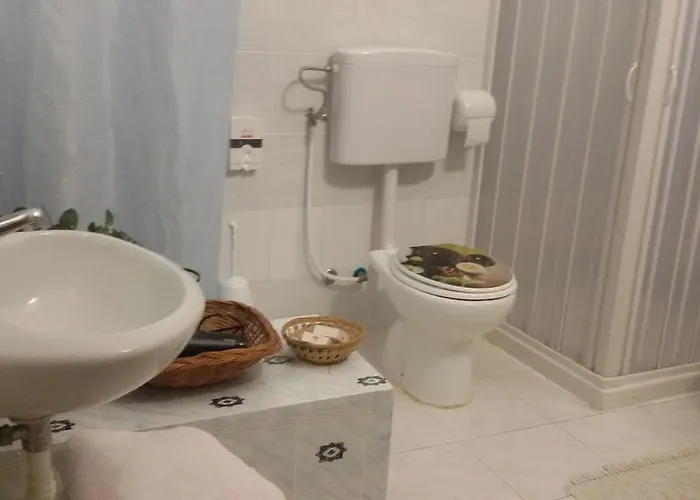 Aci לינה וארוחת בוקר
