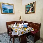 Frühstückspension Aci 3*