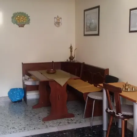 Aci Bed & Breakfast 3*